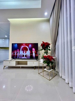 cho thuê căn hộ starhill, phú mỹ hưng, quận 7, dt: 101m2, 3pn, 2wc, giá 22 triệu. lh: 