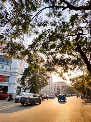 CHO THUÊ NGUYÊN CĂN 5 TẦNG PHỐ LƯƠNG KHÁNH THIỆN . ĐOẠN 2 CHIỀU Ô-TÔ
