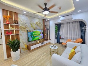 bán siêu phẩm 3pn sky garden 3,phú mỹ hưng,full nội thất,sổ sẵn