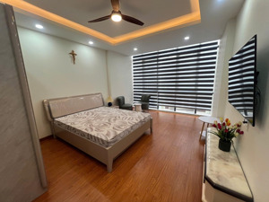 hẻm vip rộng 8m nam kỳ khởi nghĩa, quận 3 - (4 x 16m) vuông vắn - kc: 5 tầng - chỉ 18,9 tỷ còn tl