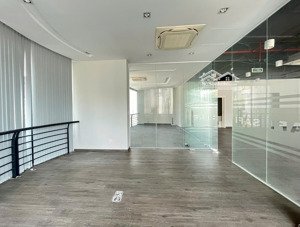 cho thuê văn phòng chuẩn hạng b tòa nhà 2 mặt tiền sương ánh nguyệt, phường bến thành