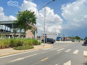 đất ngộp dt 121m2 giá 2,1tỷ ngay mt hàng điều mở rộng, vũng tàu gần resort long cung, sổ sẵn