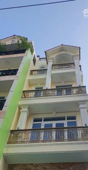 cần cho thuê nhà hxh 226/3a nguyễn văn lượng p.17 q.gò vấp.