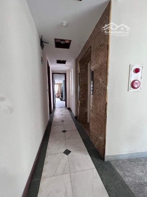 bán gấp khách sạn mặt phố triệu việt vương dt 8 tỷ/năm 13 tầng giá 82 tỷ có thương lượng