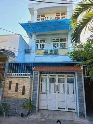 5 căn nhà hẻm lương định của đường ô tô vị trí khác nhau. từ 2,8 - 3,9 tỷ. diện tích đa dạng