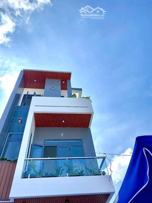 bán gấp nhà 3 tầng mới xây, giá cực rẻ!!!