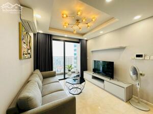 BÁN GẤP căn 2PN Vinhomes D''Capitale - FULL ĐỒ - giá 7.3 tỷ bao phí
