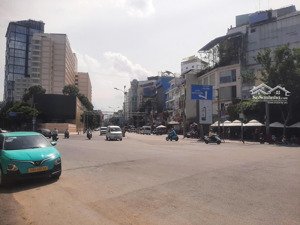 bán nhà mt gần lê lai, quận 1, dt: 4,2m x 16m, 4 tầng, thiết kế chuẩn eu, hơn 70 tỷ, 