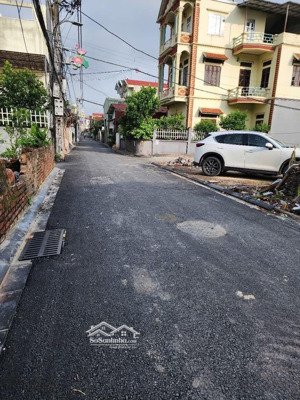 cho thuê kho đẹp tại xã bắc hồng- đông anh. diện tích 400m2