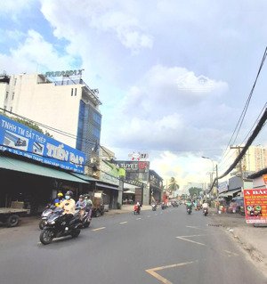 gấp bán nhà hxh khu d2 ( nguyễn gia trí ), p25, bình thạnh, dt 6m x 11m chỉ 8.5 tỷ tl