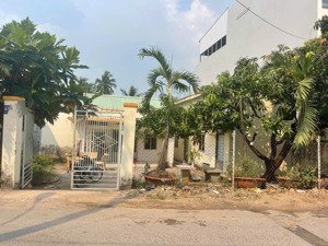 mặt tiền thạnh lộc quận 12 giá rẻ 15.5 tỷ diện tích 780m2 ( 14 x 57 ) thổ250 mặt tiền kinh doanh