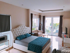 cho thuê căn hộ dịch vụ siêu sang-thang máy ban công cực chill view siêu đẹp đ.nguyễn thiện thuật