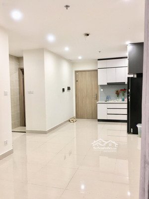 chính chủ cho thuê căn hộ 2pn vinhomes grand park , tòa s2.03 , ban công view thoáng ko chắn view