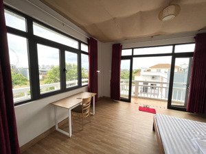 cho thuê căn hộ 1 phòng ngủ có hồ bơi, căn góc mặt tiền rất thoáng