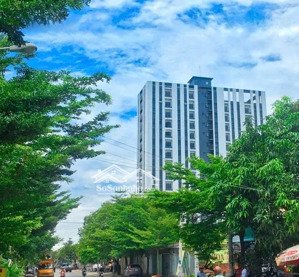 bán căn hộ hoàng quốc việt, 67m2, sổ hồng chính chủ, full nội thất, giá bán 3,4 tỷ