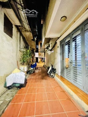 chính chủ nhờ bán nhà trần đại nghĩa 60 m2 sổ đỏ cách 8 m ra mặt đường