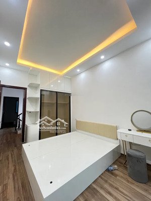 bán siêu phẩm lô góc lê trọng tấn, ô tô, sát phố, 40m2, 4 tầng, 9.1 tỷ.