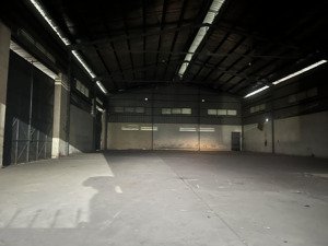 cho thuê xưởng 1.000m2 gần vòng xoay an phú đường xe công
