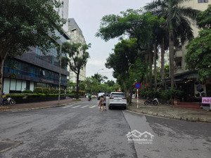 bán biệt thự mễ trì hạ-5tầng thang máy-có vỉa hè rộng 3m-ô tô đỗ cửa vào nhà thoải mái-kd vp tốt