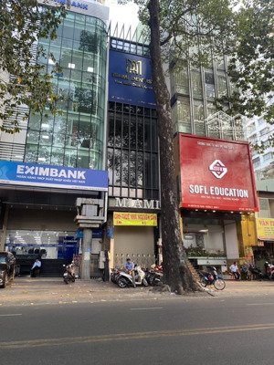 bán nhà mặt tiền nguyễn chí thanh, quận 10. dt: 8m x 25m (200m2). xây dựng 1 hầm 7 tầng. giá 44 tỷ