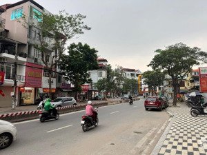 bán đất tặng nhà 5 tầng, mặt phố lạc long quân, tây hồ; 151m2, 88 tỷ, sổ sẵn, gd ngay