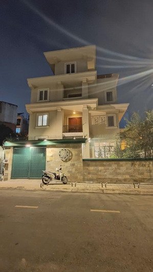 giá nét:130 tỷ. siêu biệt thự mặt tiền p. đa kao quận 1 - dt: 239m2 - lô góc 3 mặt k lỗi phong thủy