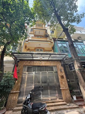 cho thuê nhà riêng ngõ 267 hoàng hoa thám, ba đình, 50m2, 4 tầng, giá: 15 tr/th. lh: 