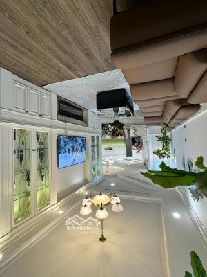 bán cc 4pn 3wc 152m2 tại 17t2 hoàng đạo thúy. giá: 13 tỷ