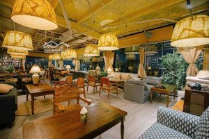 hiếm! cho thuê mbkd lô góc phố hoàng đạo thúy, mặt tiền 50m, dt 500m2 giá chỉ 50tr/th mọi mô hình