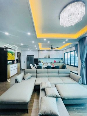 bán nhà phân lô trần quang diệu. nhà đẹp thoáng sáng, thang máy,vỉa hè ngõ ô tô tránh, 86m2.7 tầng.