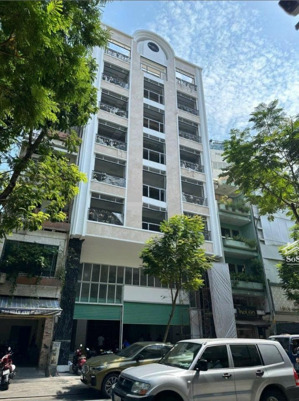 bán tòa nhà chdv 2 mặt tiền nguyễn thị thập dt: 13x40m, kc: 10 tầng thu 500tr/tháng giá 95 tỷ