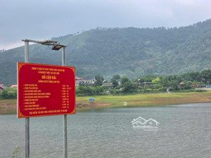 bán đất 100m . phân lô sát hồ cạnh homstay vina