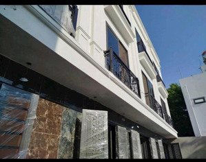 rẻ nhất phụng châu, phường chương mỹ. nhà xây mới 3 tầng giá chỉ 2,48 tỷ