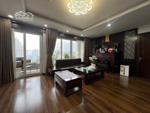 golden palace. chủ nhà gửi bán căn góc 3pn. 2vc. dt: 127m2. full đồ , có slot oto, gía: 8tỷ tầng 18
