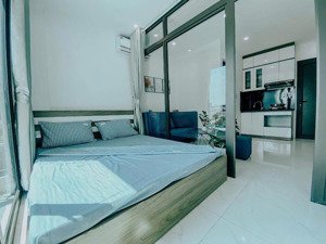 chung cư mini nguyễn văn huyên 18 phòng, dòng tiền 1 tỷ, lô góc 2 thoáng, 50m ra ô tô, 80m