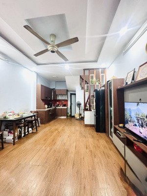 bán nhà xuân la tây hồ 3.1 m2 giá cực sốc nhỉnh 8,tỷ tặng nội thất