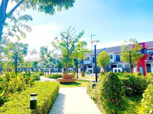 bán duy nhất căn nhà phố 2 tầng suncasa central view công viên cực đẹp , đã có sổ . chỉ 2,95tỷ .