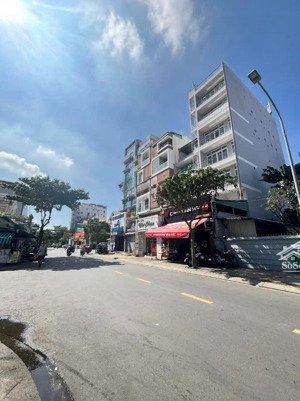 bán toà nhà chdv hdt 220tr/th - ngay mt nguyễn văn hưởng p. thảo điền q2 - dt10x16 7tầng giá 37 tỷ