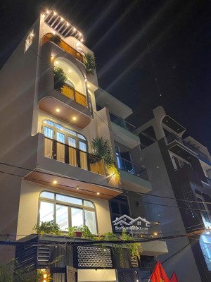 bán nhà mp pháo đài láng 65m2, kinh doanh, 2 thoáng giá tốt