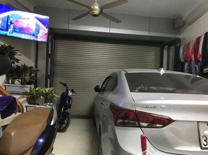 chủ cần bán nhanh nhà thạch bàn, 5 tầng 35m lô góc, ô tô vào nhà. hơn 7 tỷ