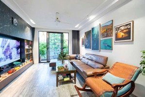 nhà hot nhất hôm nay bán gấp - 60m2 thang máy 10 m ra phố đẹp không góc chết minh khai