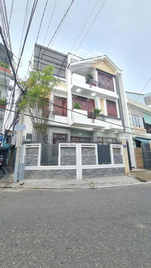 mặt tiền đồng nai 3 tầng gần coopmart 2 mặt thoáng giá 8,8 tỷ