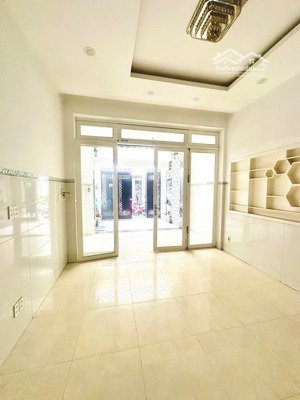 nhà 4 tầng khu phân lô, nhiệt bán giá tốt, thích hợp mua ở, hẻm oto vào nhà