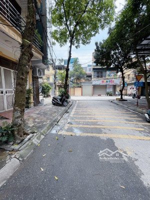 bán nhà phân lô lĩnh nam, hoàng mai, hà nội, giá cực chất 13,6 tỷ, 42m2 x 6 tầng, thang máy.