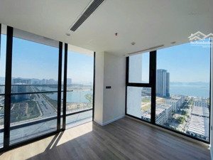 cắt lãi căn hộ 3pn2vs toà icon 40 hạ long
- căn góc, tầng cao view trực diện biển