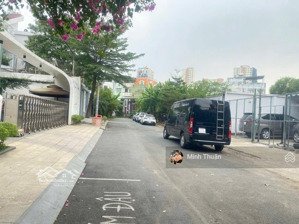 khan hiếm! xem ngay lô đất mt đường 16m - xây cao tầng - sát trần não - gần 300m2 - giá chỉ 47,5 tỷ