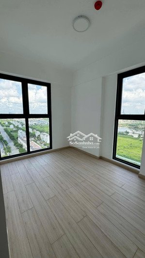 bán căn hộ cao trần 5.4m, có ban công mở giá 4 tỷ, chỉ 10% ký hđmb. ngân hàng hỗ trợ 70%