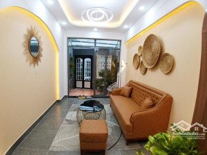 chính chủ bán nhà phân lô 73 hoàng ngân, oto, kinh doanh, 52m2, 3 bước ra phố hoàng ngân