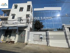chdv 3 tầng ngay vincom - 170m2(7x22.3m) - tn 75tr - cách mặt tiền vài bước chân -