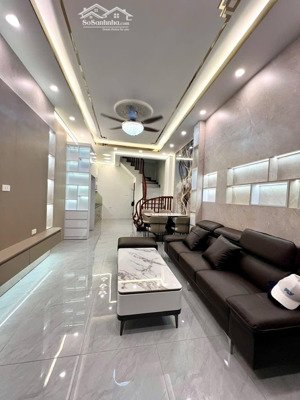 bán nhà trần phú hà đông dt 34m x 5t x mt 3,6m gía 6,95 tỷ có thương lượng